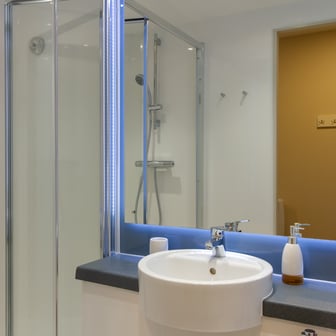 Bronze En Suite - Image 10